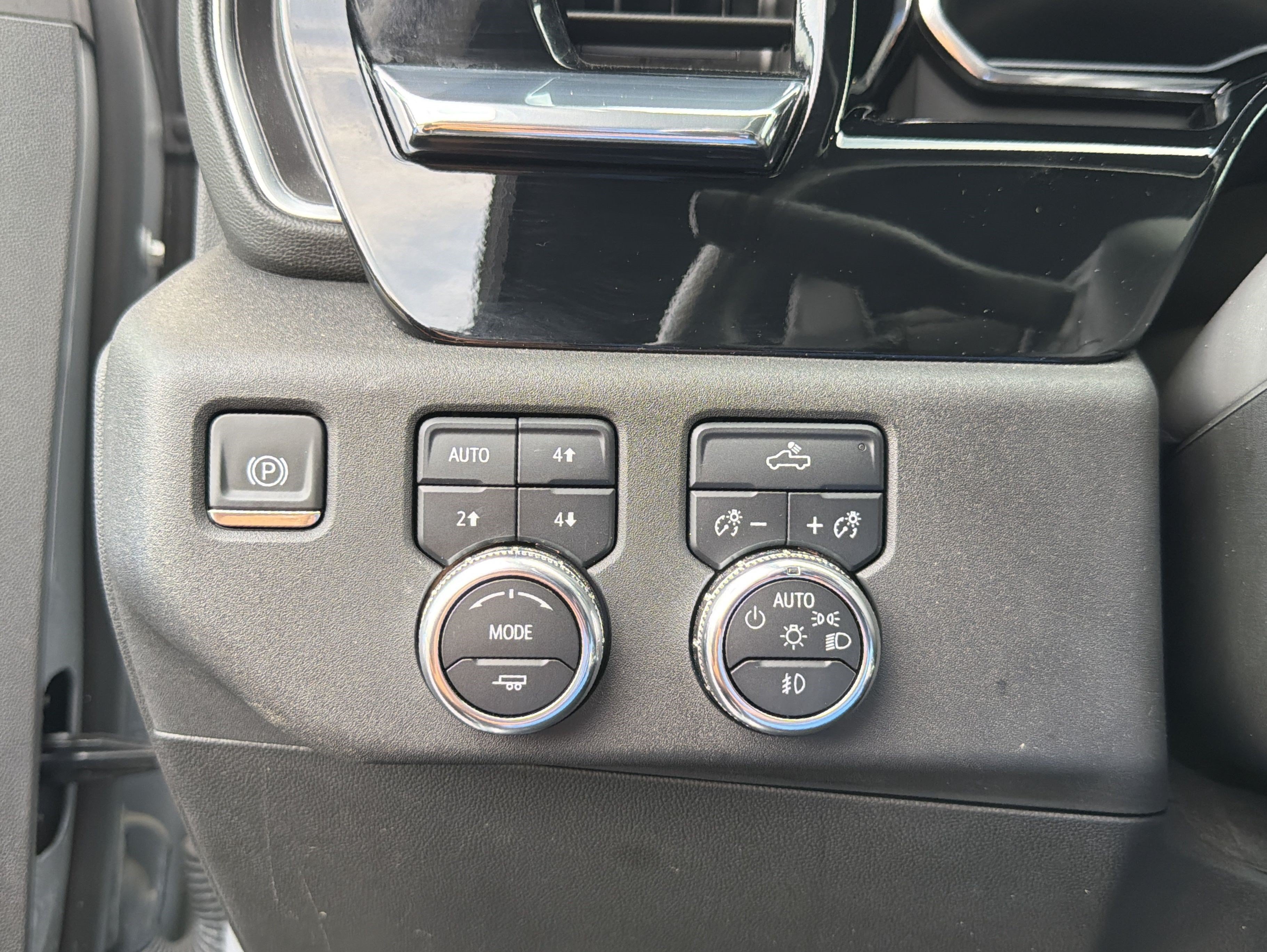 Used 2024 GMC Sierra 1500 Elevation AWD/4WD image 28