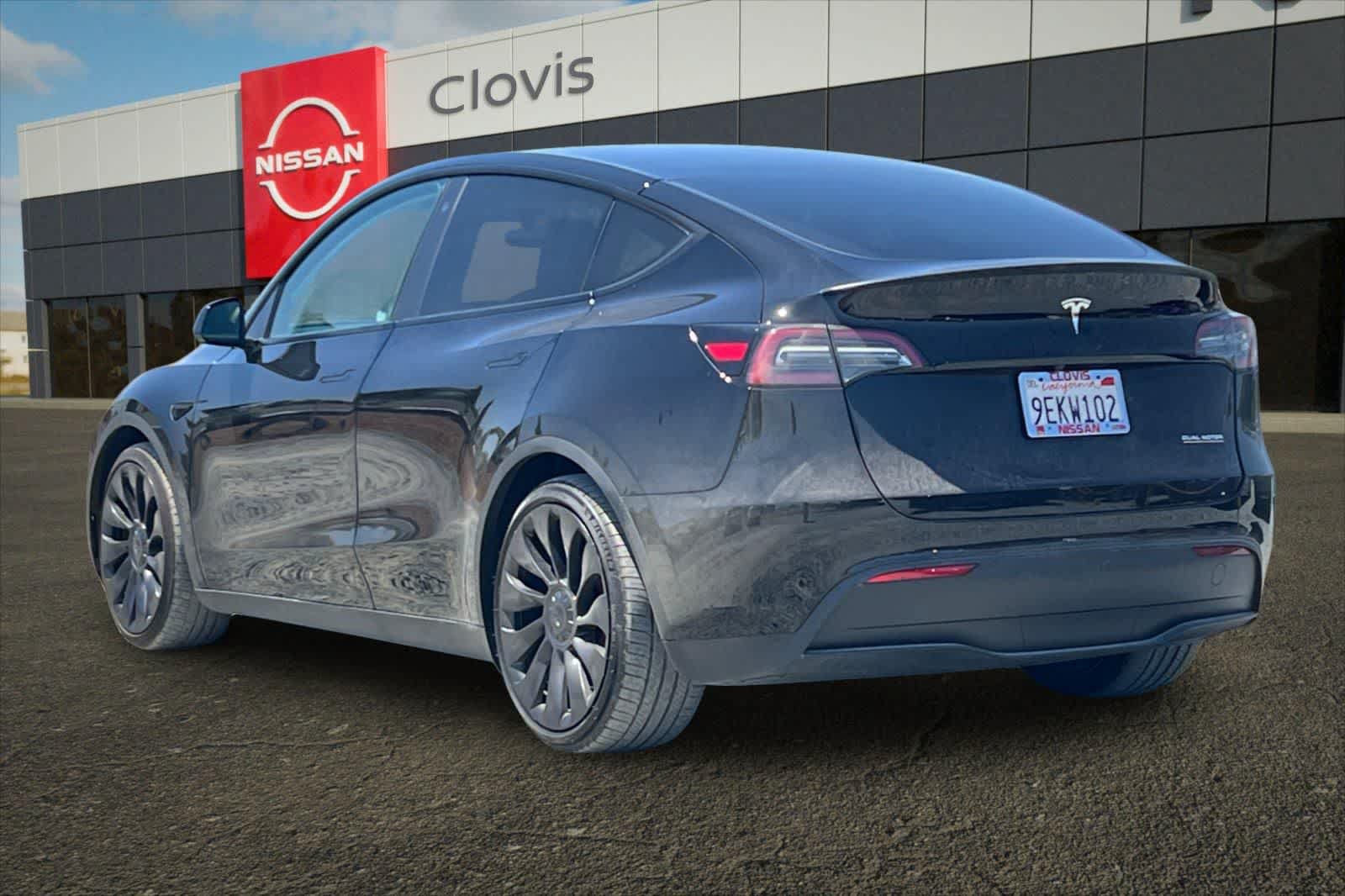 Used 2023 Tesla Model Y Performance AWD/4WD image 7