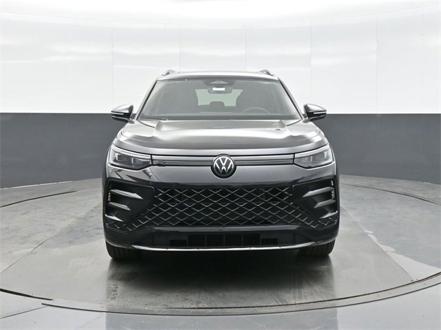 New 2026 Volkswagen Tiguan SE R-Line image 2
