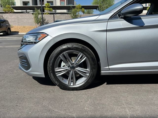 Used 2024 Volkswagen Jetta SE image 28