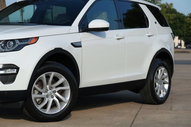 Used 2016 Land Rover Discovery Sport HSE AWD/4WD image 21