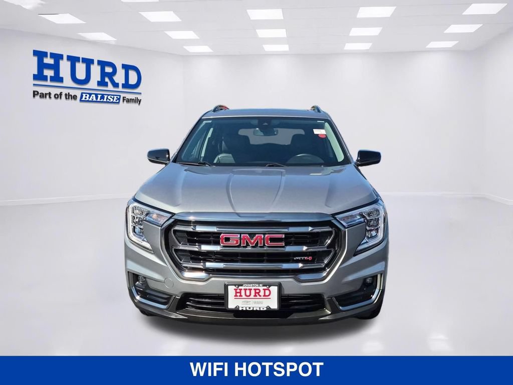 Used 2023 GMC Terrain AT4 AWD/4WD image 9