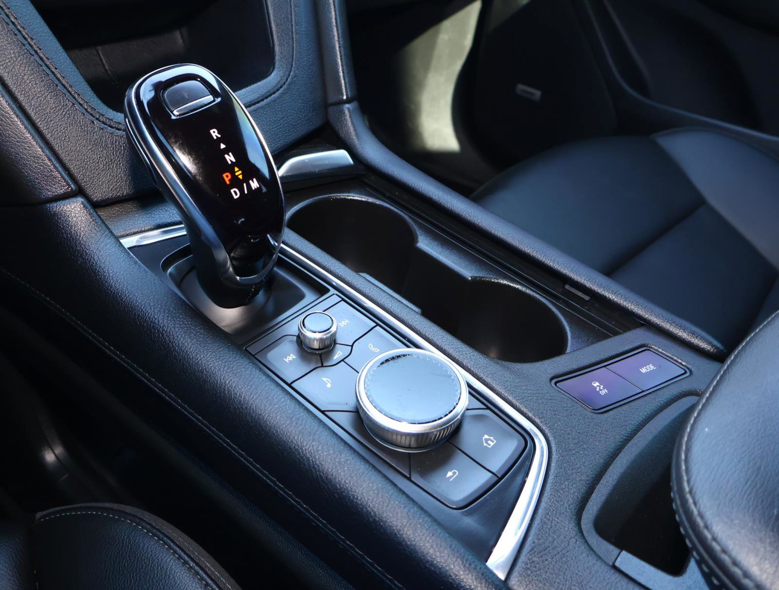 Certified 2024 Cadillac XT6 Luxury image 31