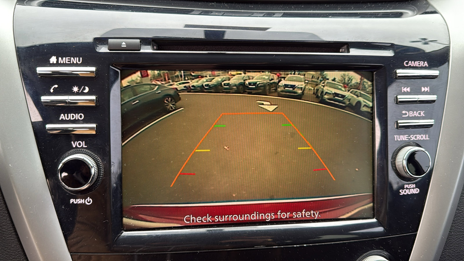 Used 2019 Nissan Murano S AWD/4WD image 14