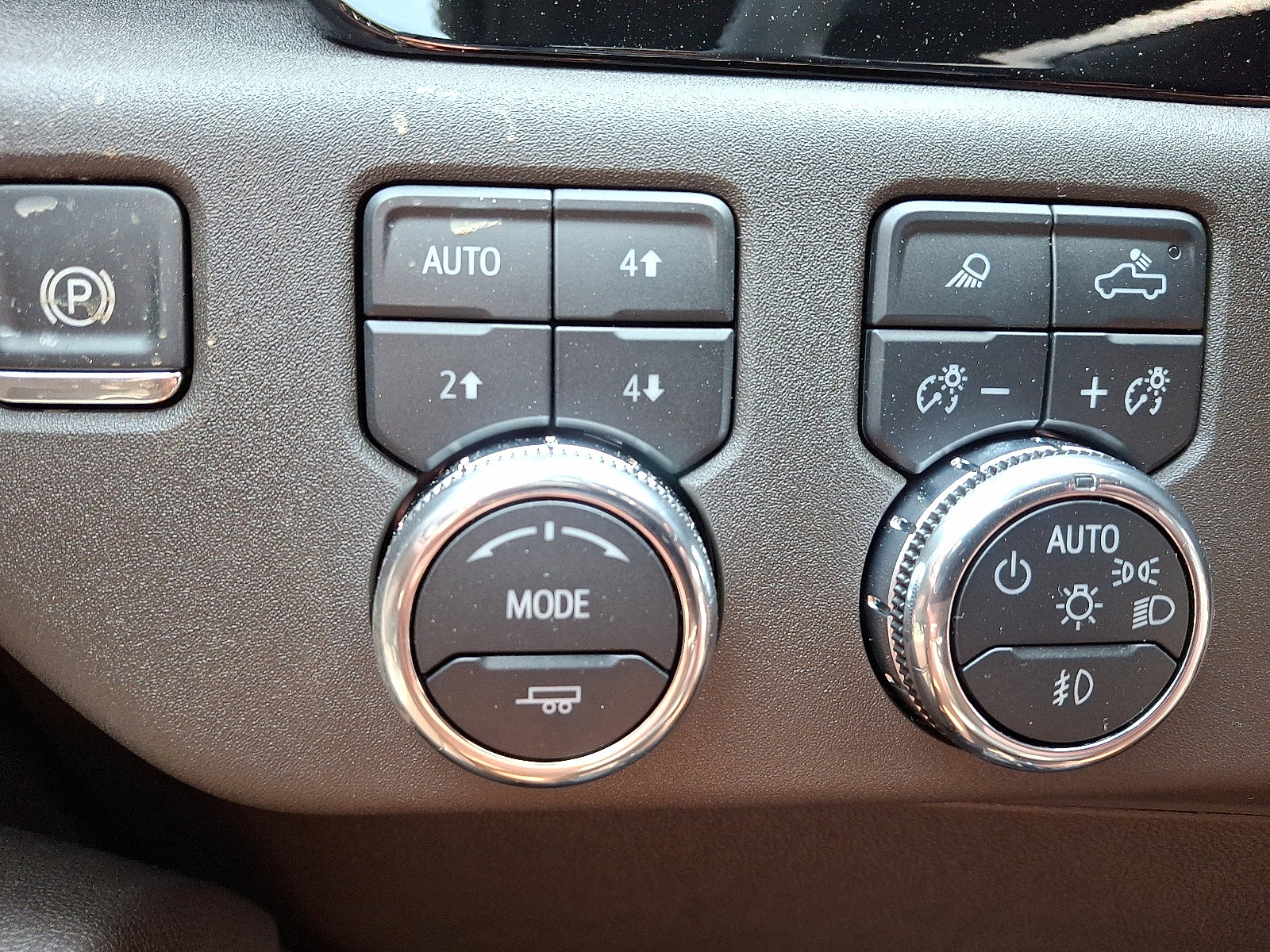 New 2025 GMC Sierra 2500 SLT image 18