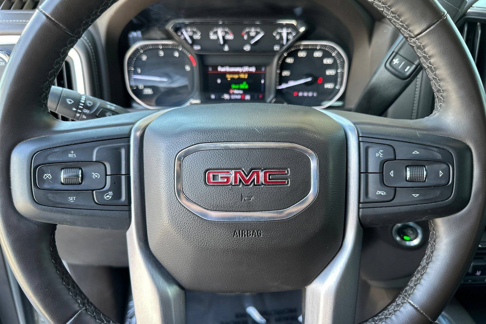 Certified 2026 GMC Yukon Denali Ultimate AWD/4WD image 14