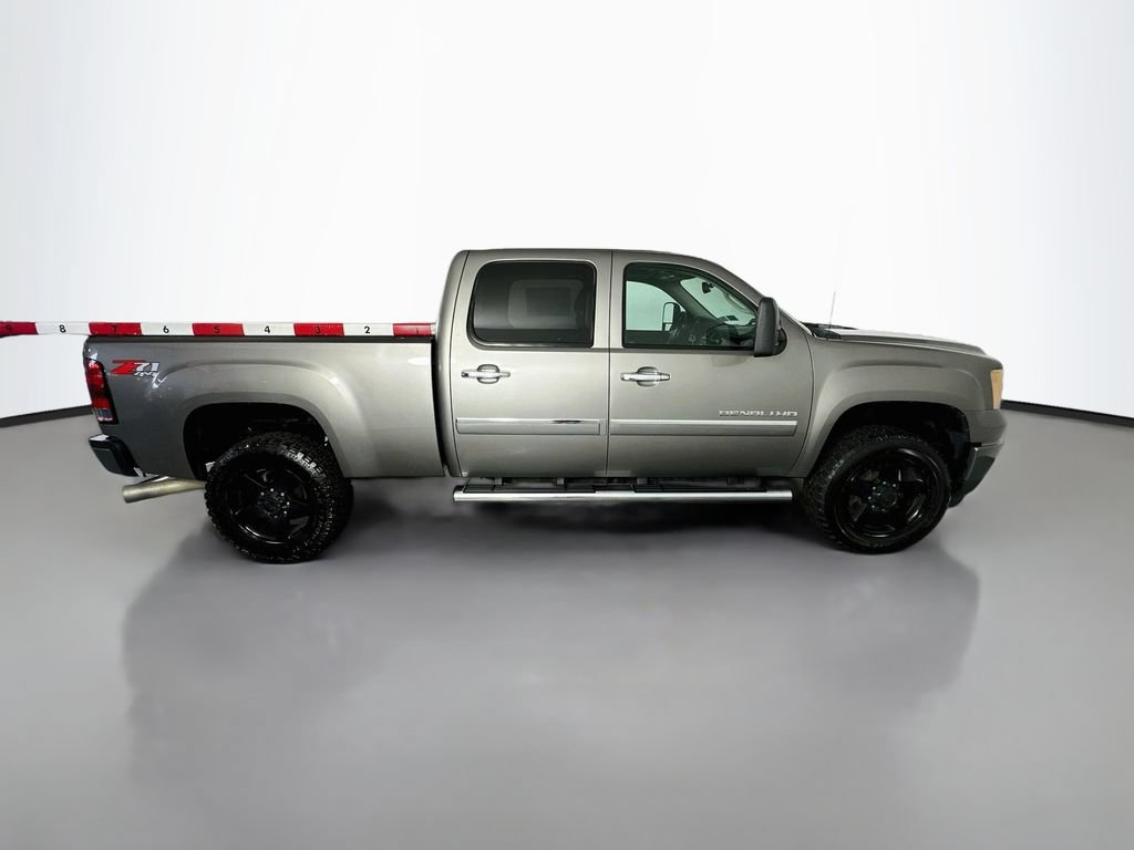 Used 2013 GMC Sierra 2500 Denali w/ Suspension Package, Off-Road AWD/4WD image 5