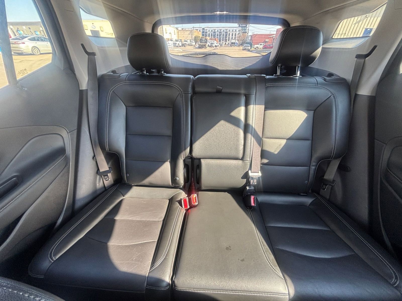 Used 2024 GMC Terrain SLT image 40