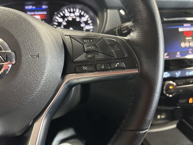 Used 2018 Nissan Rogue SV AWD/4WD image 35