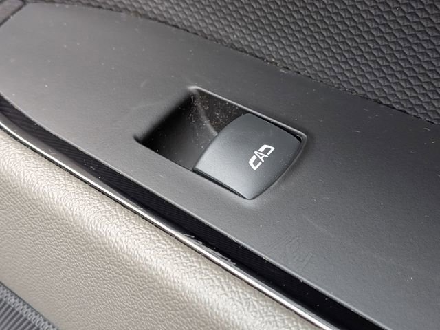 Used 2024 Chevrolet Silverado 1500 ZR2 w/ Technology Package image 38