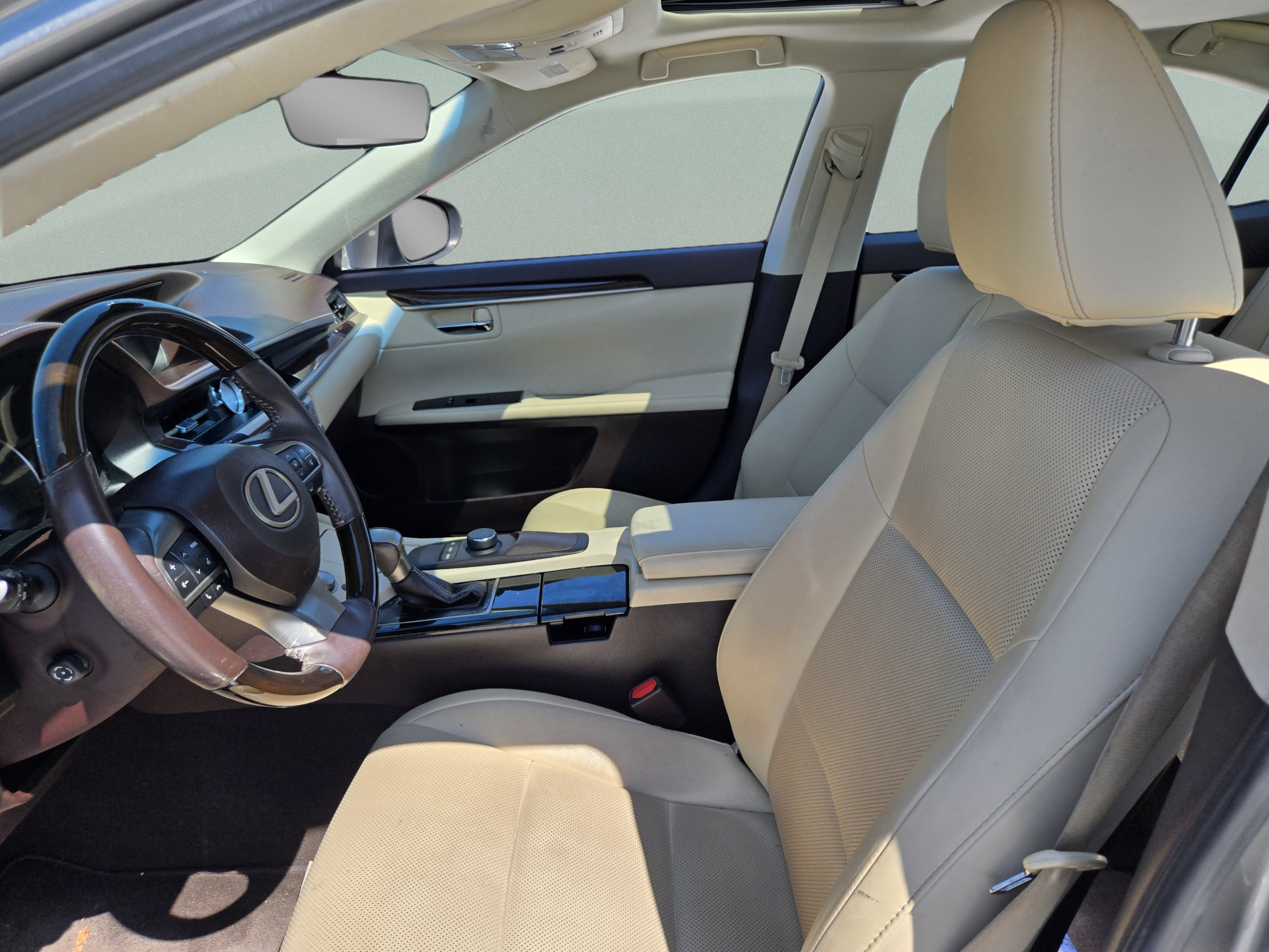 Used 2016 Lexus ES 350 w/ Premium Package w/Wood Trim FWD image 11