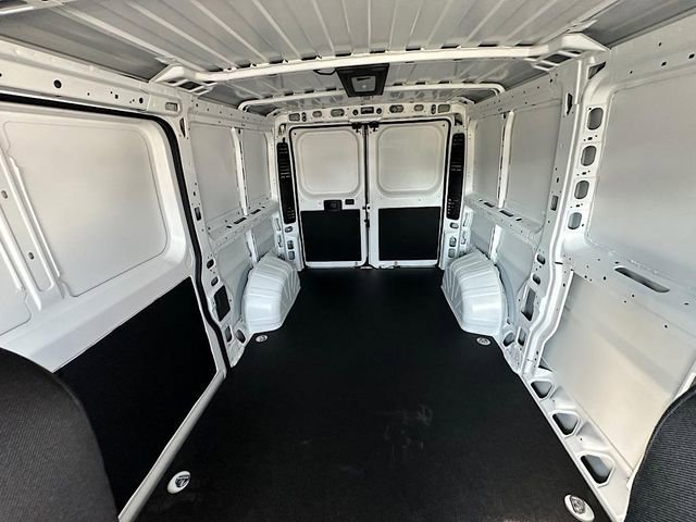 New 2024 RAM ProMaster 2500 w/ Convenience Group image 25