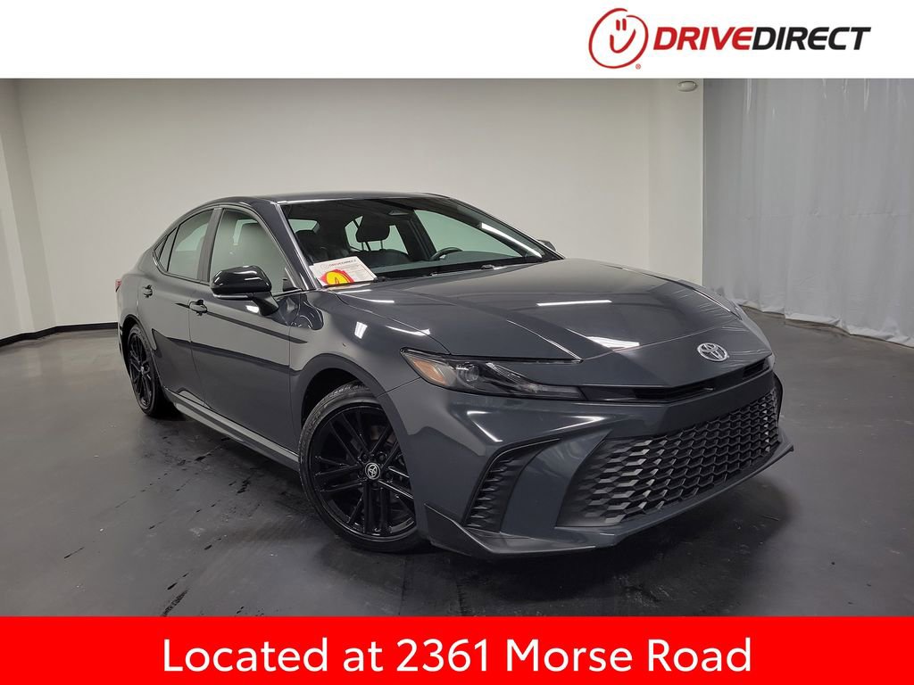 Used 2025 Toyota Camry SE video 1