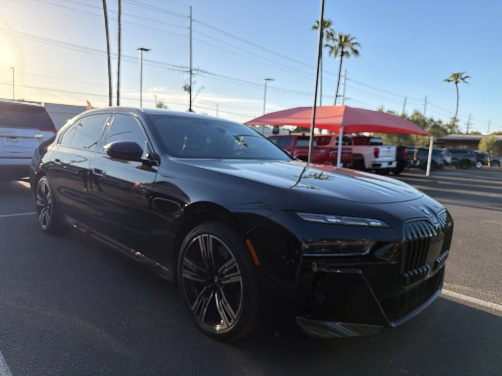 Used 2024 BMW 760i xDrive w/ Executive Package AWD/4WD image 12