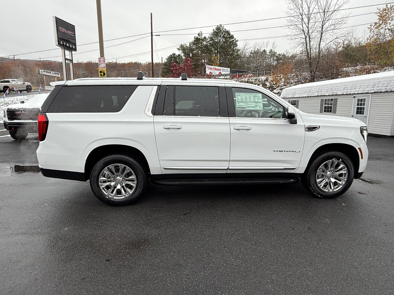 New 2026 GMC Yukon XL Denali image 6