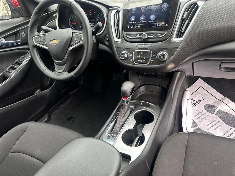 Used 2023 Chevrolet Malibu RS image 10