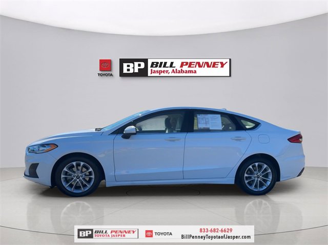 Used 2020 Ford Fusion SE image 2