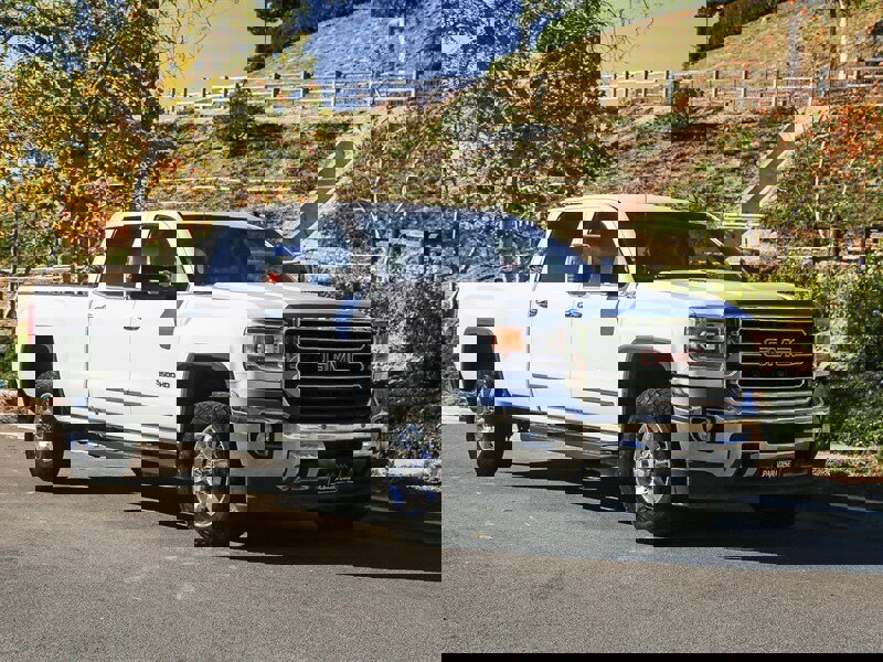 Used 2015 GMC Sierra 3500 SLT w/ Duramax Plus Package image 8