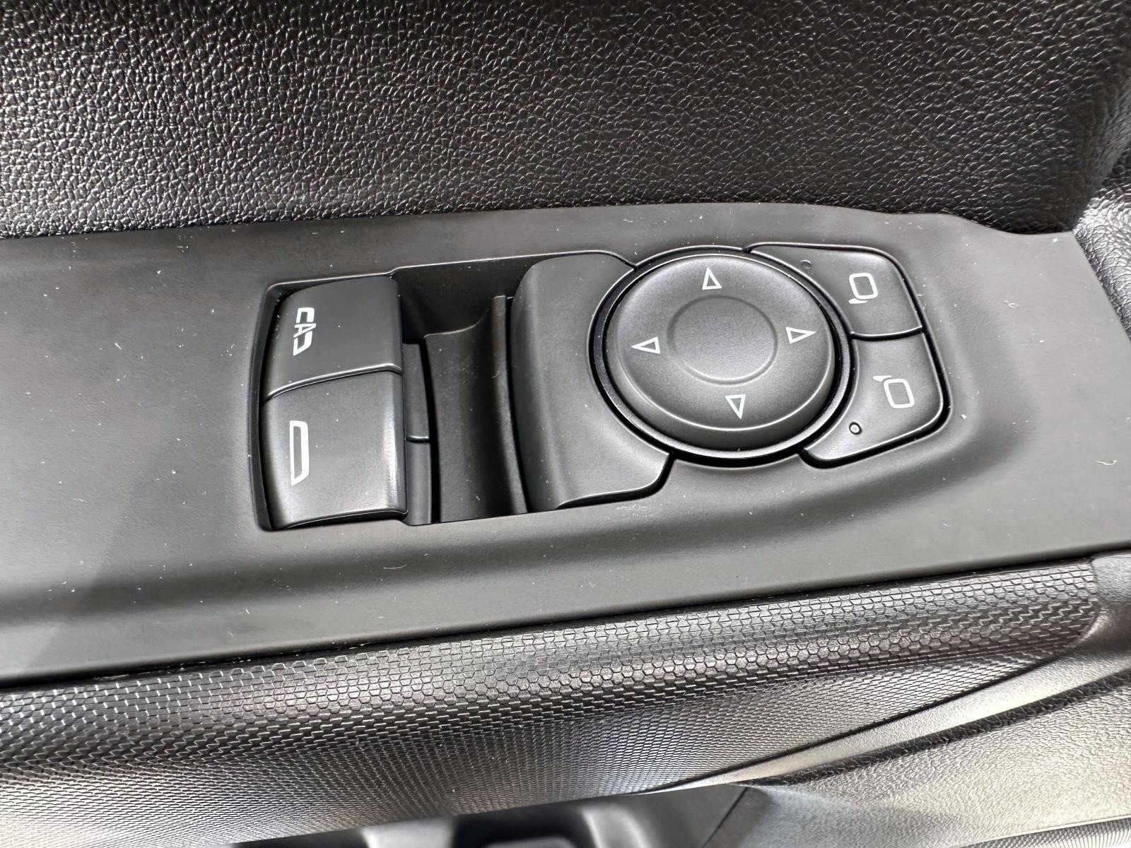 Used 2024 GMC Sierra 3500 Pro w/ Convenience Package AWD/4WD image 9