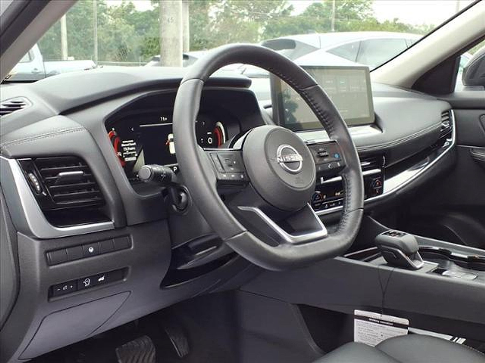 Certified 2024 Nissan Rogue SL image 14