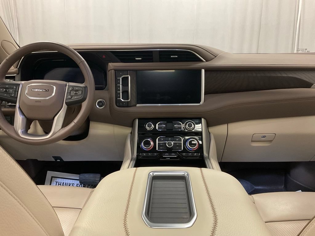 Used 2024 GMC Yukon Denali w/ Max Trailering Package AWD/4WD image 2
