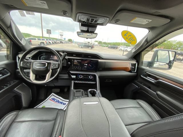 Used 2024 GMC Sierra 2500 Denali w/ Denali Reserve Package AWD/4WD image 15