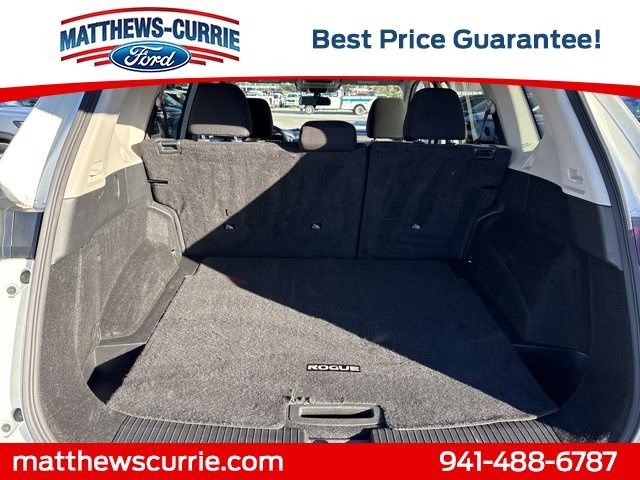 Used 2023 Nissan Rogue S image 13