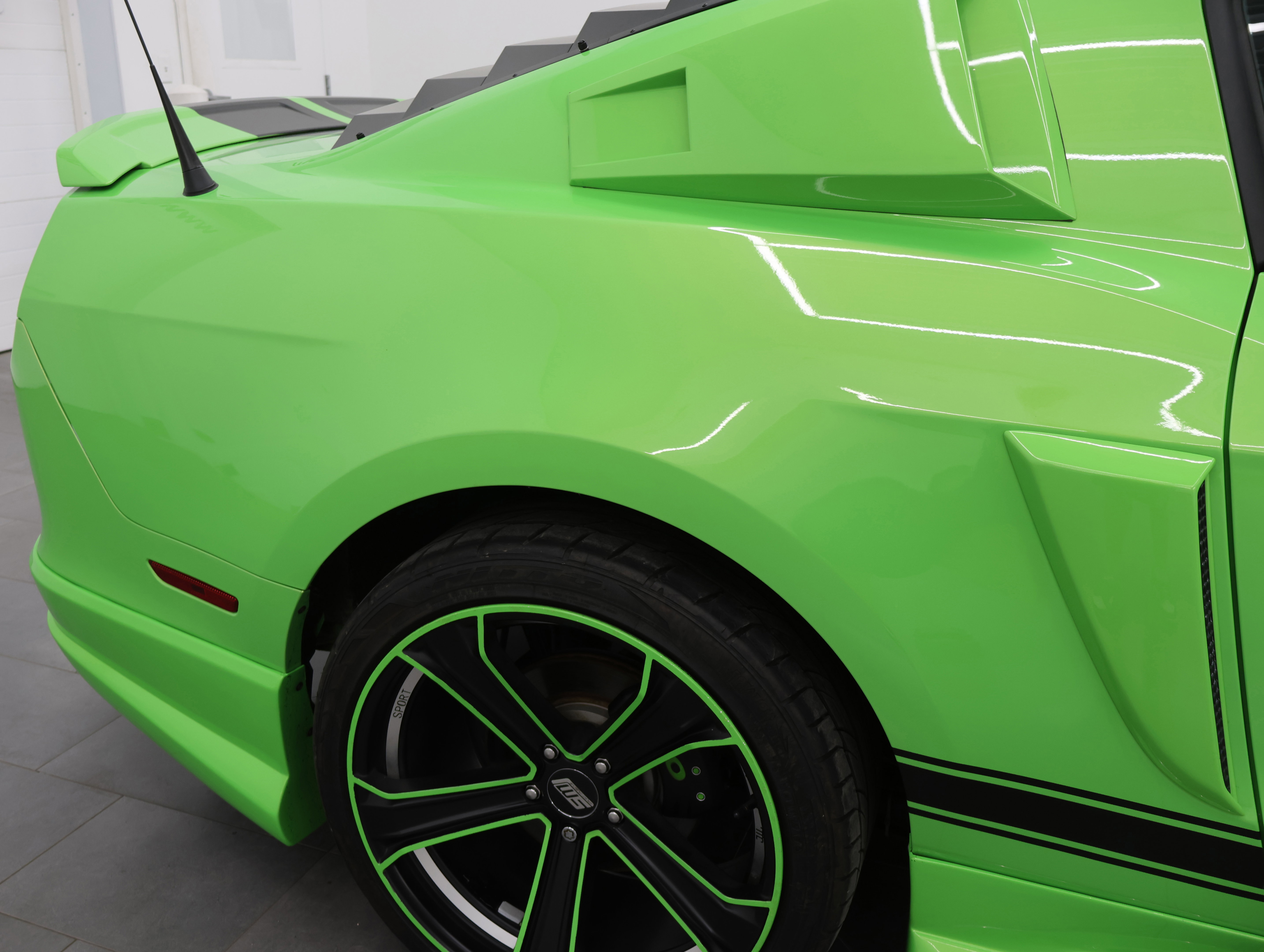 Used 2013 Ford Mustang GT Premium w/ Security Pkg image 23