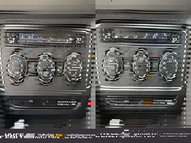 Used 2021 Volkswagen Atlas Cross Sport SE image 23