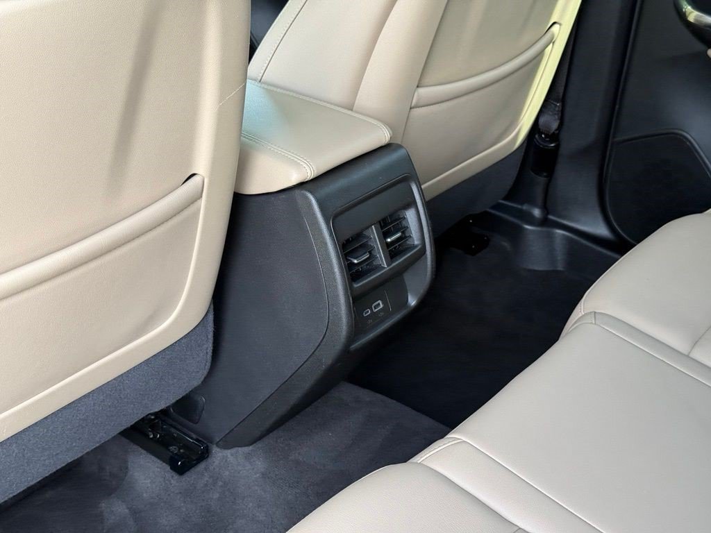 Certified 2025 Cadillac XT4 Premium Luxury FWD image 26
