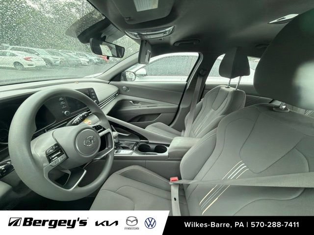 Used 2023 Hyundai Elantra Blue w/ Preferred Accessory Package FWD image 6
