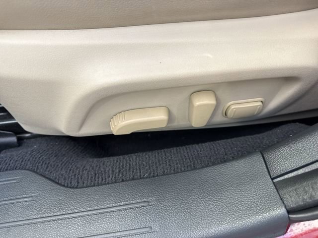 Used 2016 Subaru Outback 2.5i Limited image 12