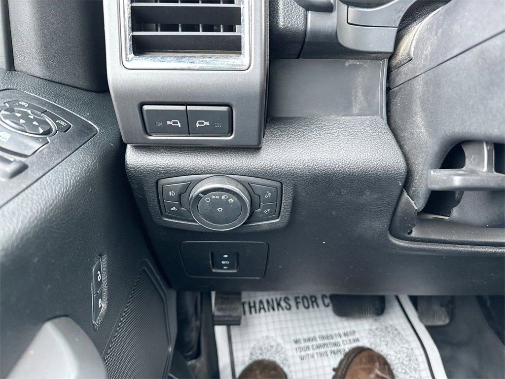 Used 2016 Ford F150 XLT w/ Equipment Group 302A Luxury image 19