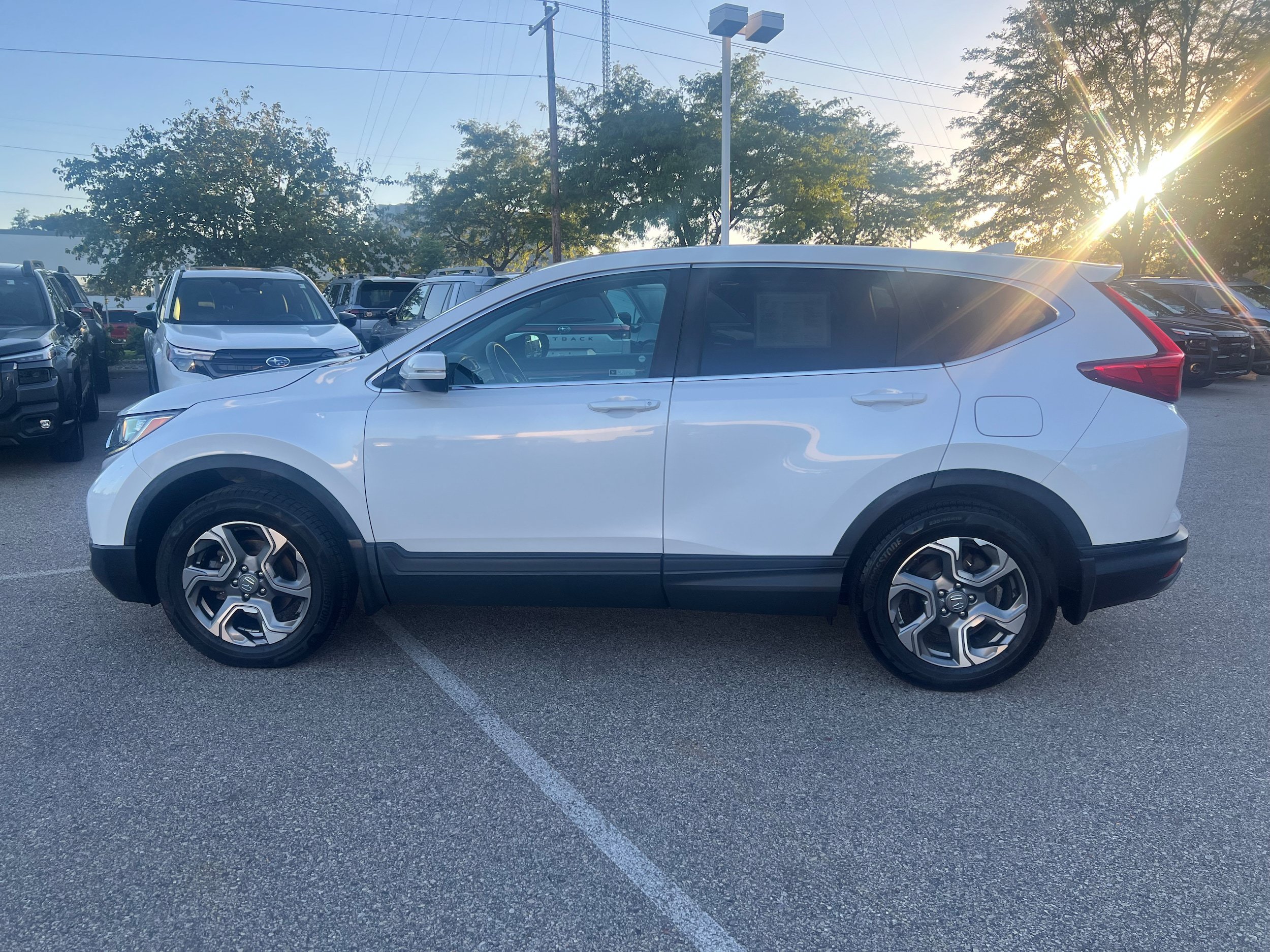 Used 2019 Honda CR-V EX image 4