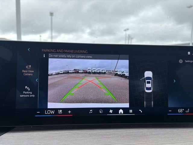 Used 2025 BMW 330i Sedan image 16