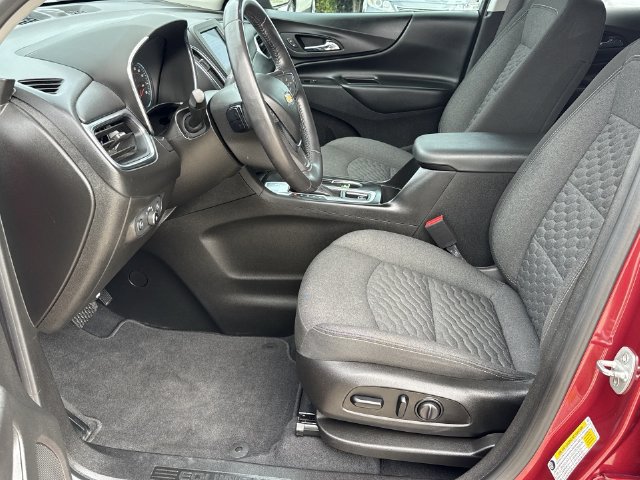 Used 2021 Chevrolet Equinox LT FWD image 18