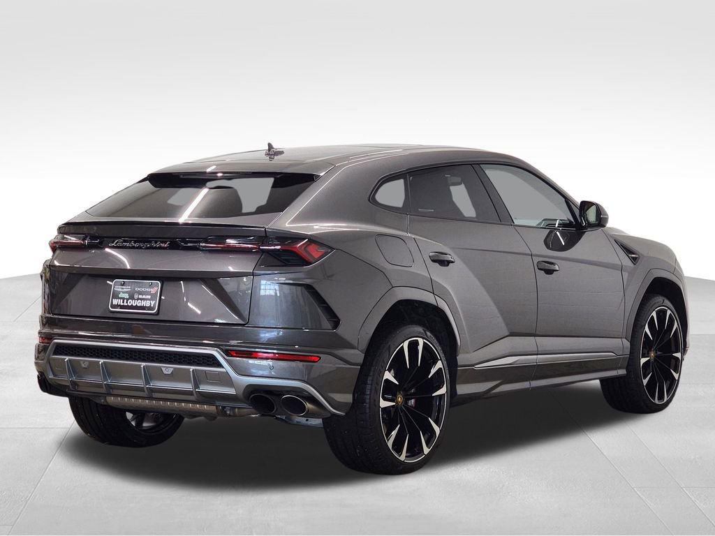Used 2022 Lamborghini Urus image 8