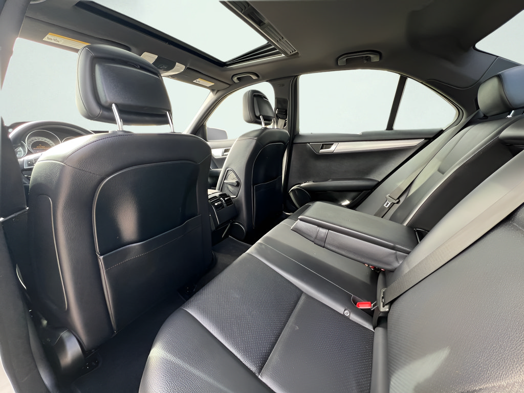Used 2014 Mercedes-Benz C 250 Sedan image 17