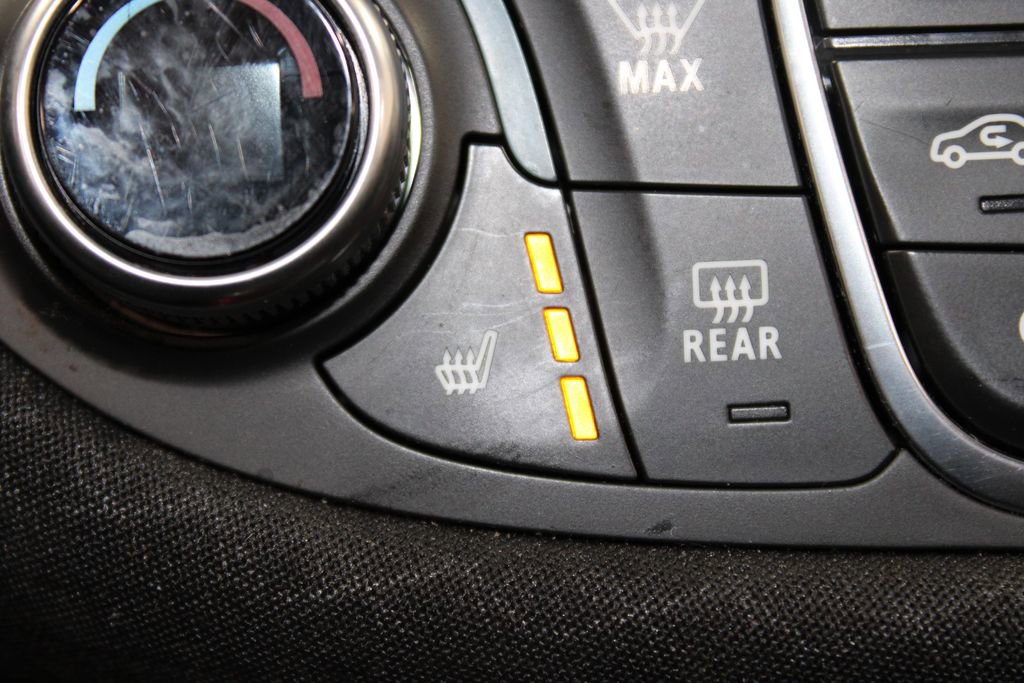 Used 2024 Chevrolet Malibu LT image 39