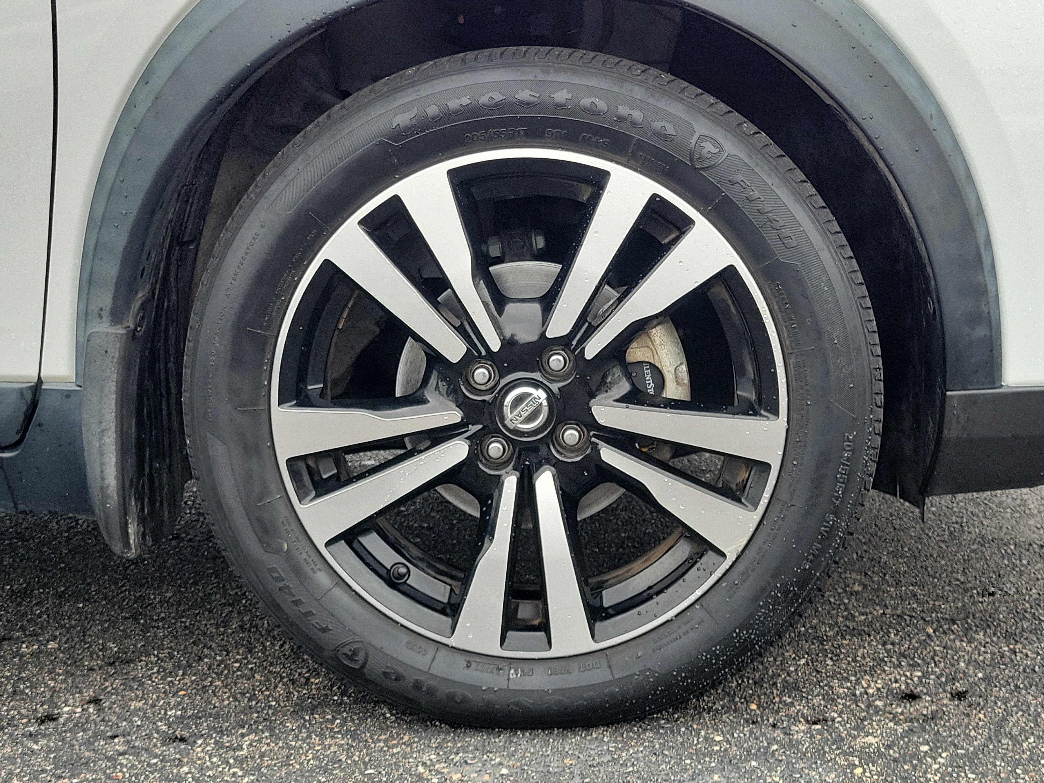Used 2020 Nissan Kicks SR FWD image 5