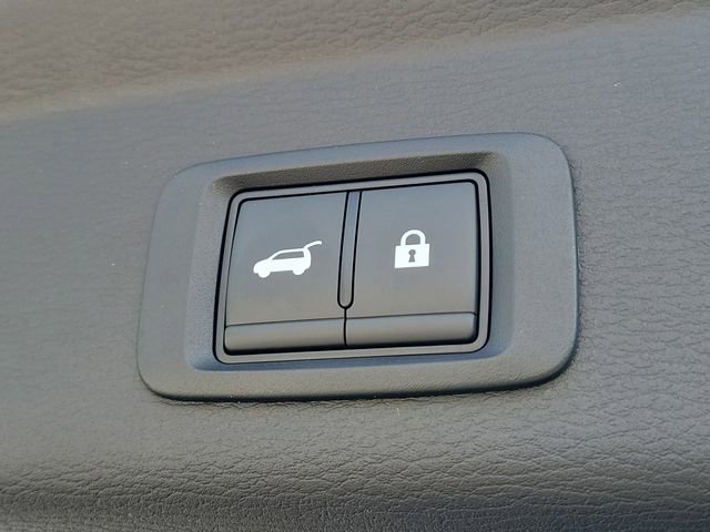 New 2026 Mitsubishi Outlander SE FWD image 12