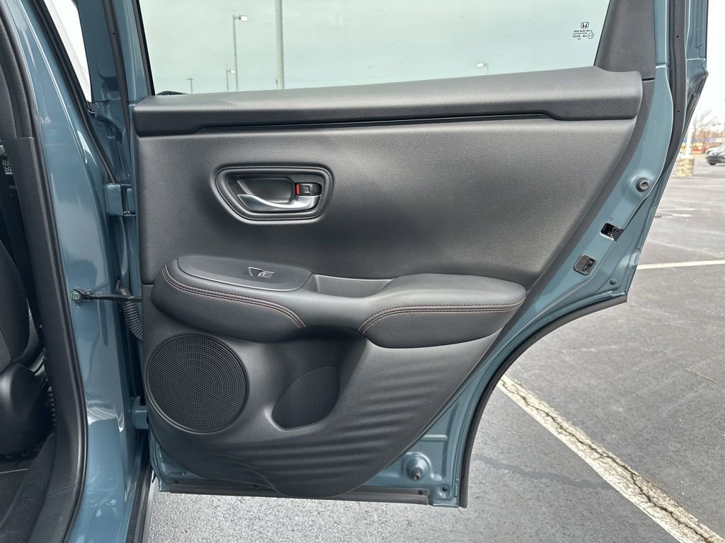 Used 2025 Honda HR-V Sport image 11