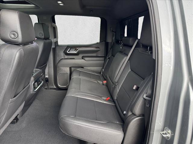 Used 2025 GMC Sierra 1500 SLT w/ SLT Premium Plus Package AWD/4WD image 18