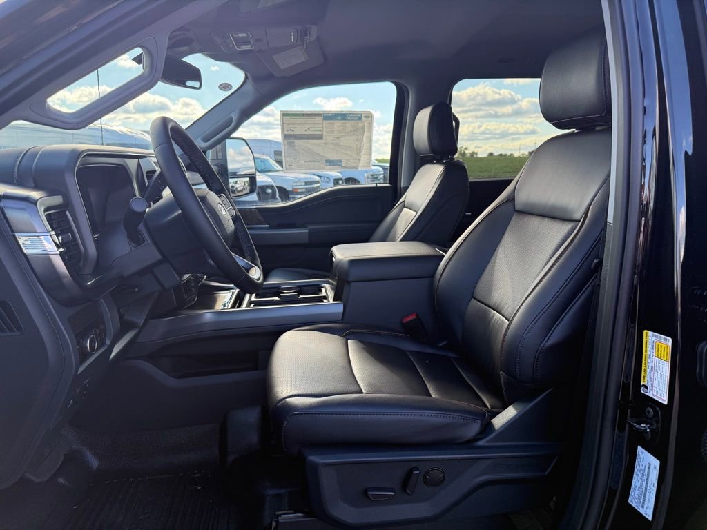 New 2026 Ford F350 Lariat w/ Black Appearance Package image 5