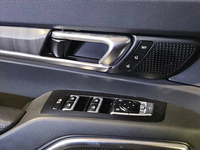 Used 2025 Kia Telluride SX AWD/4WD image 6