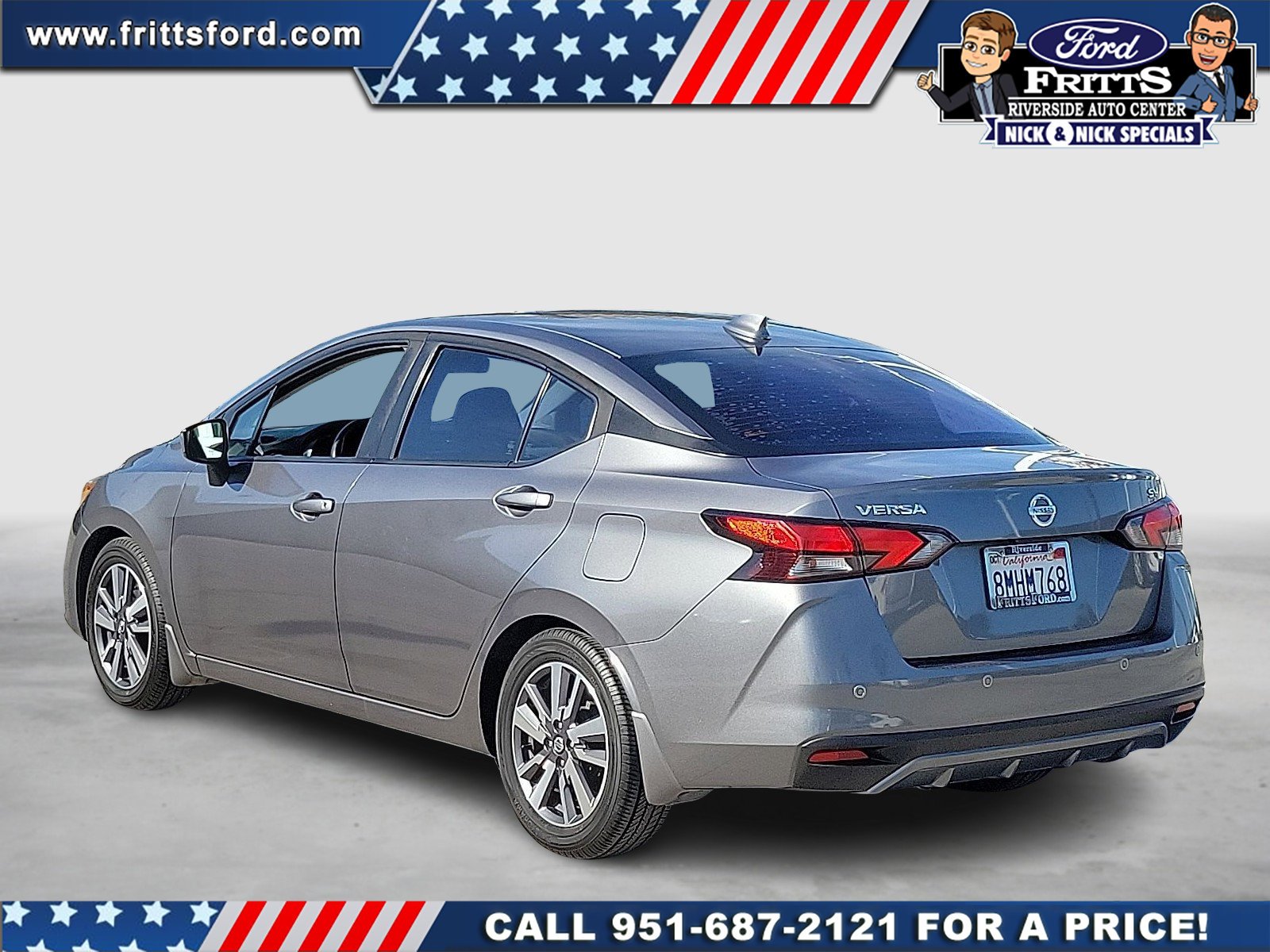 Used 2020 Nissan Versa SV FWD image 3
