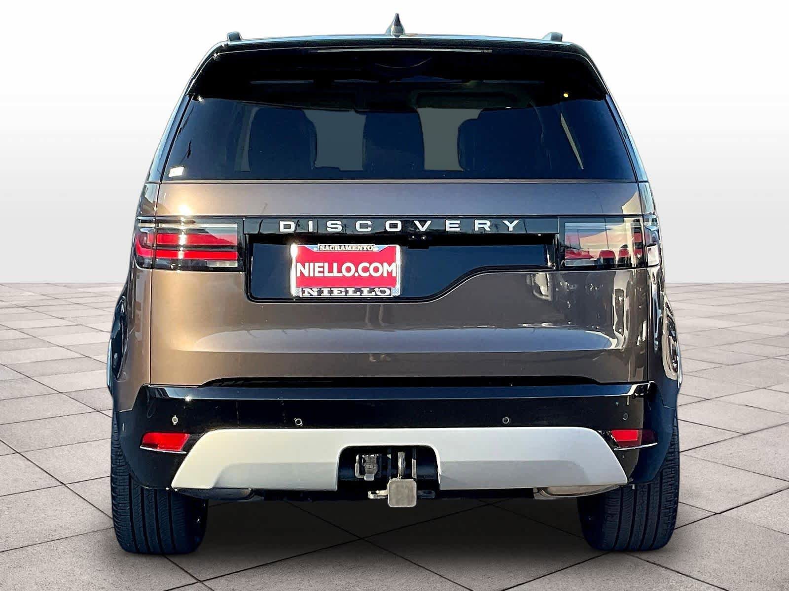 New 2025 Land Rover Discovery Metropolitan Edition AWD/4WD image 6