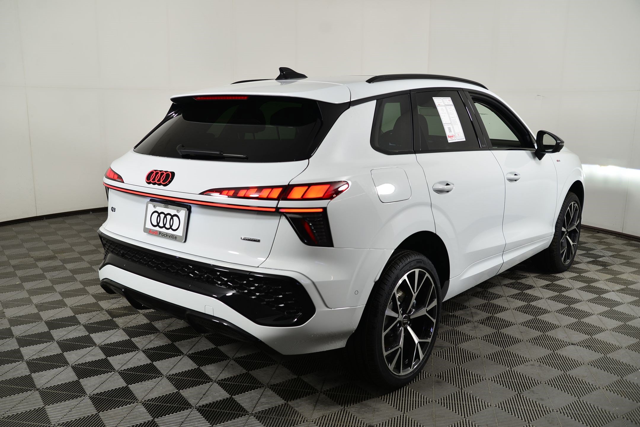 New 2026 Audi Q3 quattro 2.0T AWD/4WD image 8