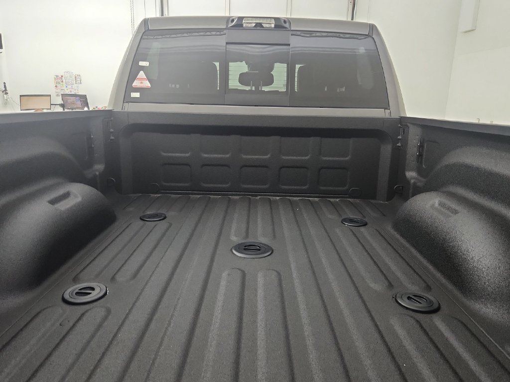 New 2026 RAM 2500 Laramie w/ Night Edition AWD/4WD image 30