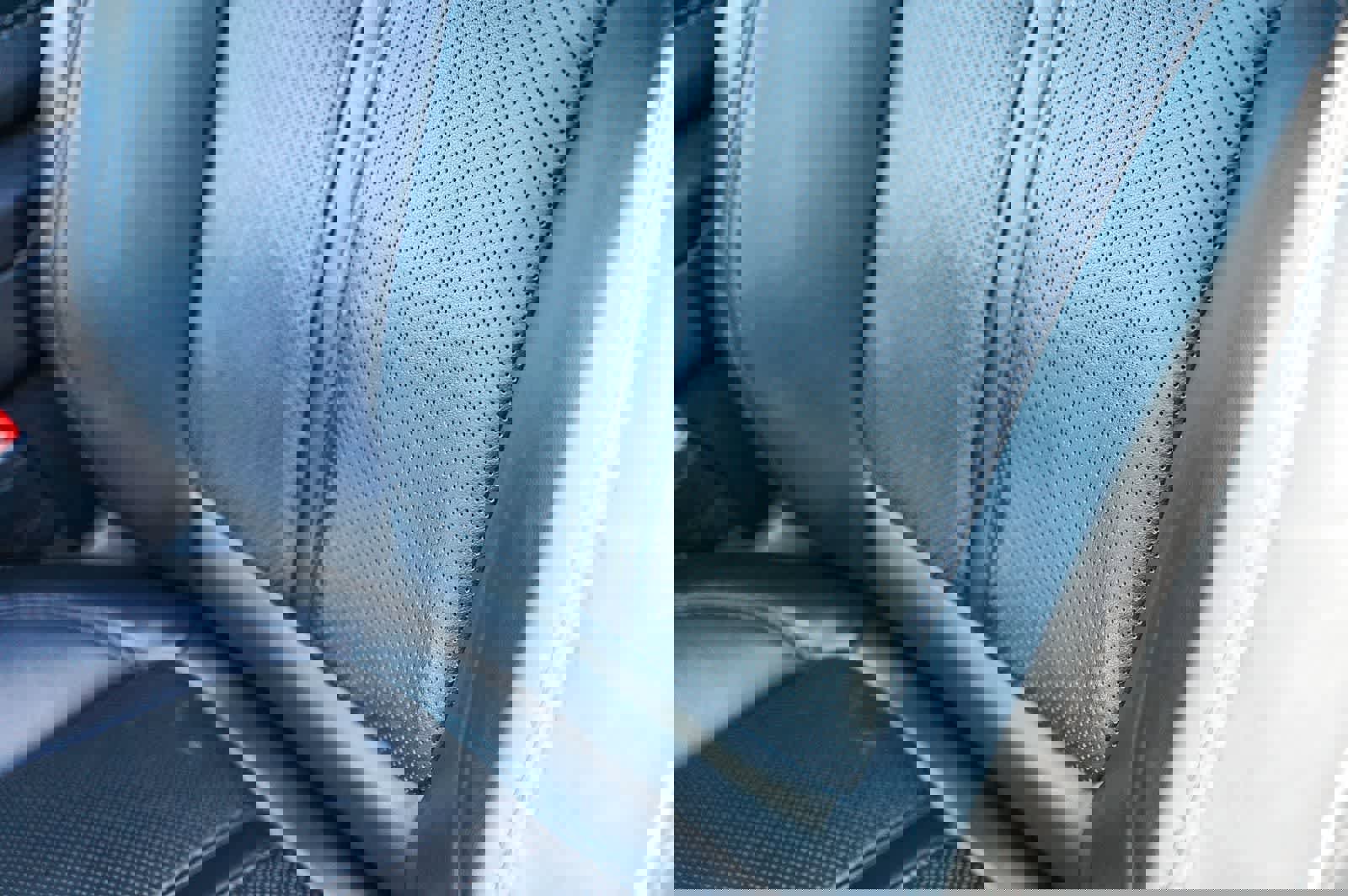 Used 2023 Jeep Wagoneer 2WD w/ Convenience Group I image 18